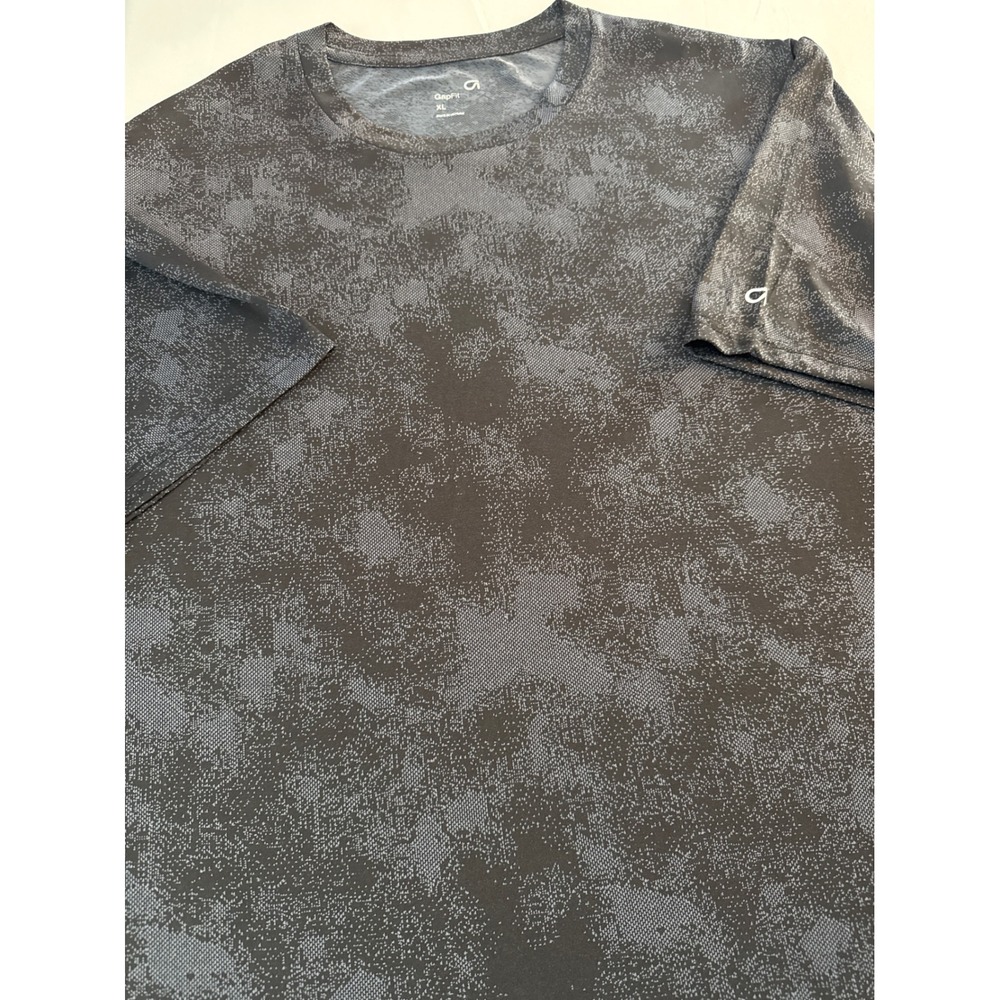GapFit Mens XL Black Pixel Camo Performance Activewear T-Shirt NWT GF011734